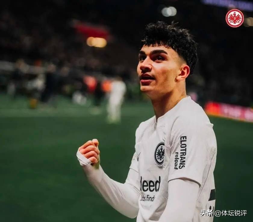 九游游戏中心下载 官方版-赛后英超传出新动向，法兰克福完成体检，管理层表态——目标明确，心理建设被强调的简单介绍